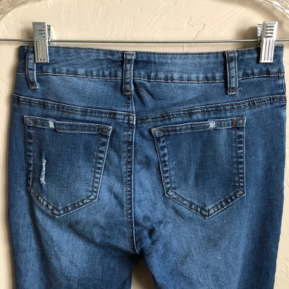 Encore Distressed Raw‎ Hem Skinny Jeans